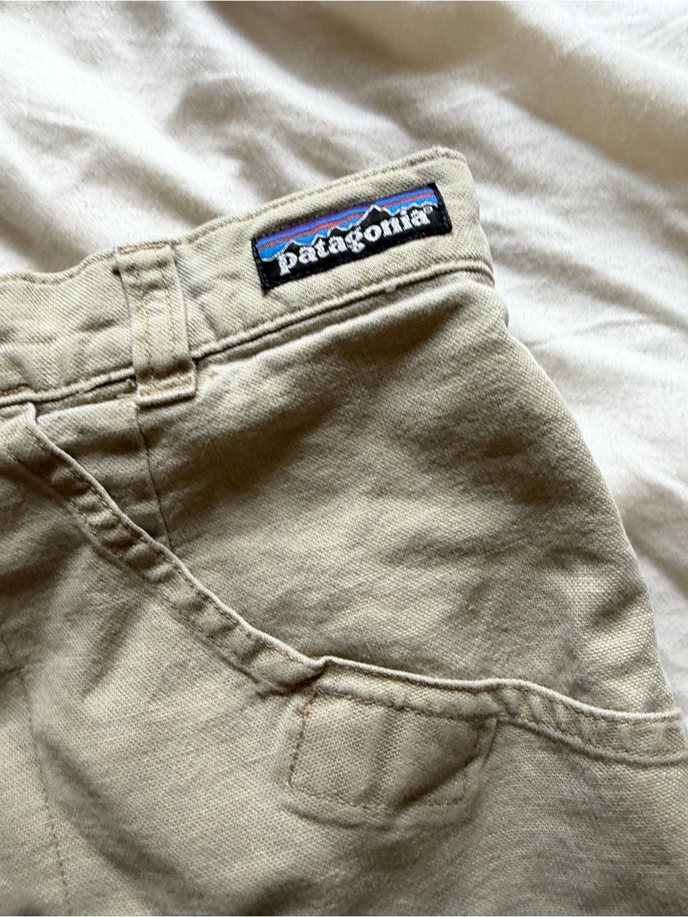 Patagonia Vintage Khaki Shorts Women’s Size 12 (Fits a S) Cotton Hiking Utility